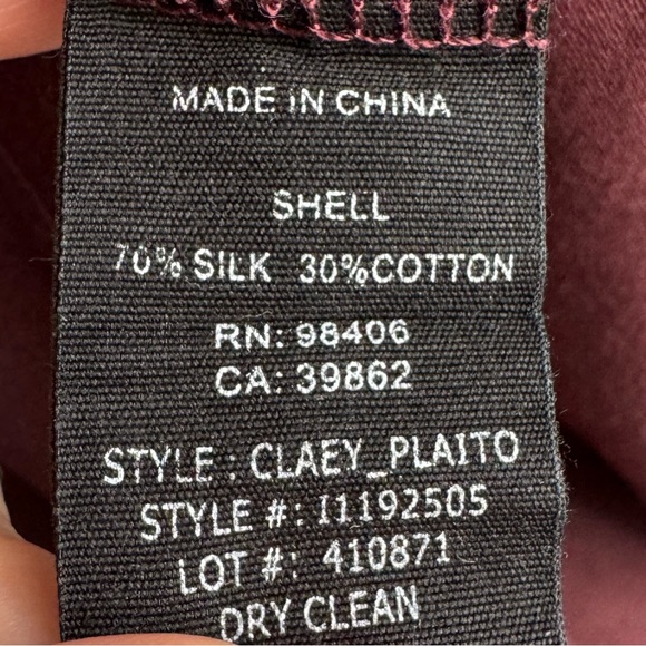 Theory T-Shirt in 70% Silk 30% Cotton - Picture 3 of 3